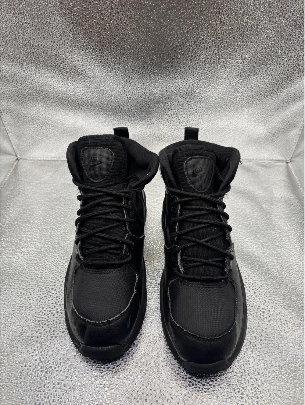 Nike manoa leather boots triple black GS
